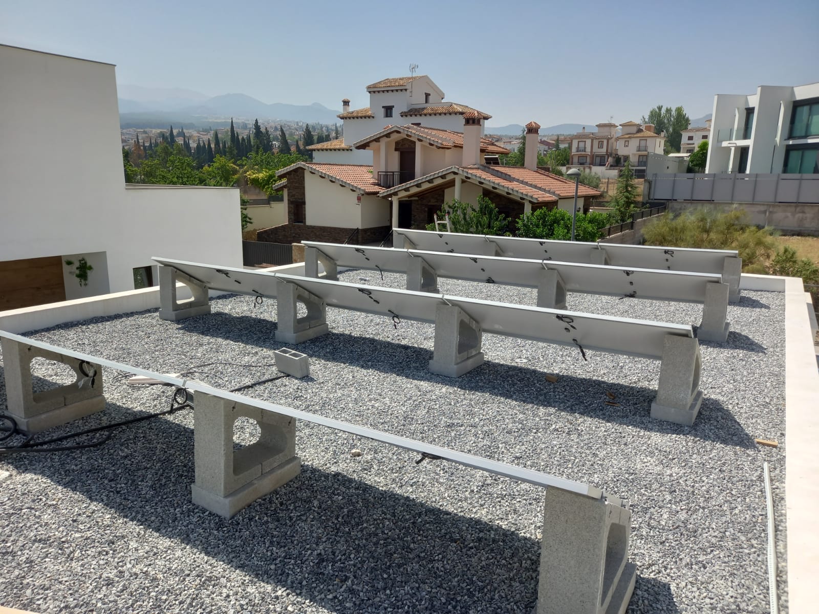 Caso De Exito La Zubia Instalacion Fotovoltaica 5kw (1) Caso De Exito La Zubia Instalacion Fotovoltaica 5kw (1)