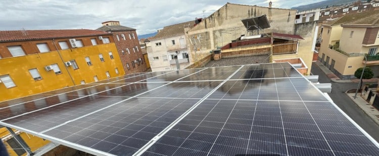 Instalacion Placas Solares Santa Fe (1) Instalacion Placas Solares Santa Fe (1)